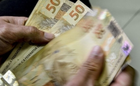 Auxílio Brasil de R$ 600 começa a ser pago nesta terça-feira