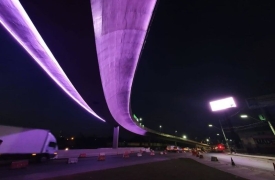 Iluminação de novo viaduto na entrada de Santos reproduzirá milhões de cores