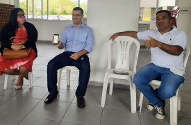 Comerciantes do Rubens Lara participam de reunião na esperança de manterem seus estabelecimentos ativos