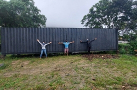 Moradores dos Pilões buscam doações para transformar container em biblioteca