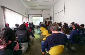 Comdec realiza palestras a alunos da UME João Ramalho sobre incêndio da Vila Socó