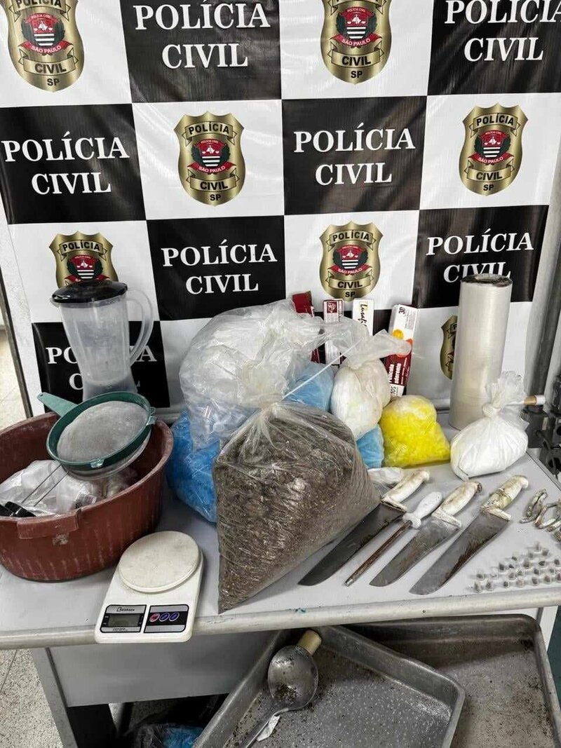 Polícia Civil apreende drogas escondidas em caixa d’água na Vila Esperança