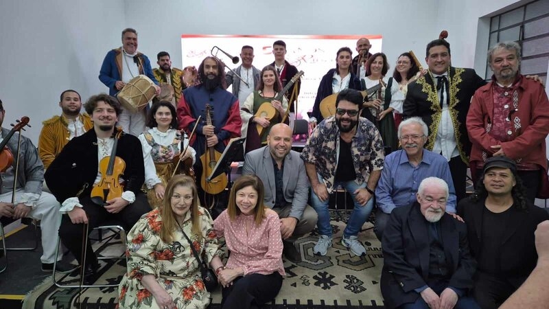 Noite na Biblioteca marca 50 anos do Rinascita com homenagens a Fabrício Leite