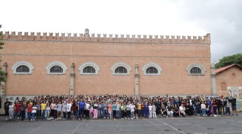 Unipar reúne 2.300 alunos da rede pública no Museu Catavento